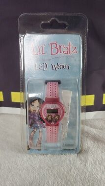 Collectible NOS New Old Stock MGA Bratz LCD Watch Sealed in Factory Blister Pack